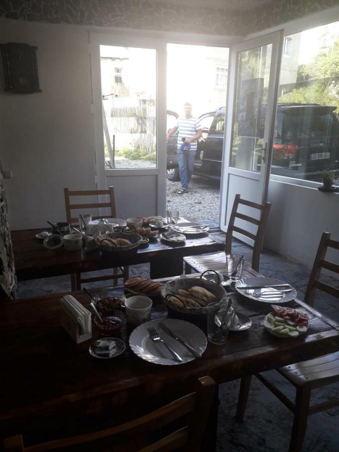 Inga Jafaridze Guesthouse Pele 메스티아 외부 사진